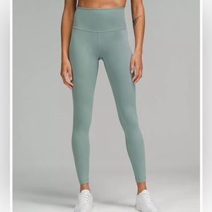 Lululemon Wunder Train High Rise leggings